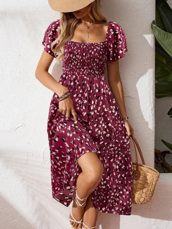 Vestido Midi Com Lastex E Estampa Delicada Floral