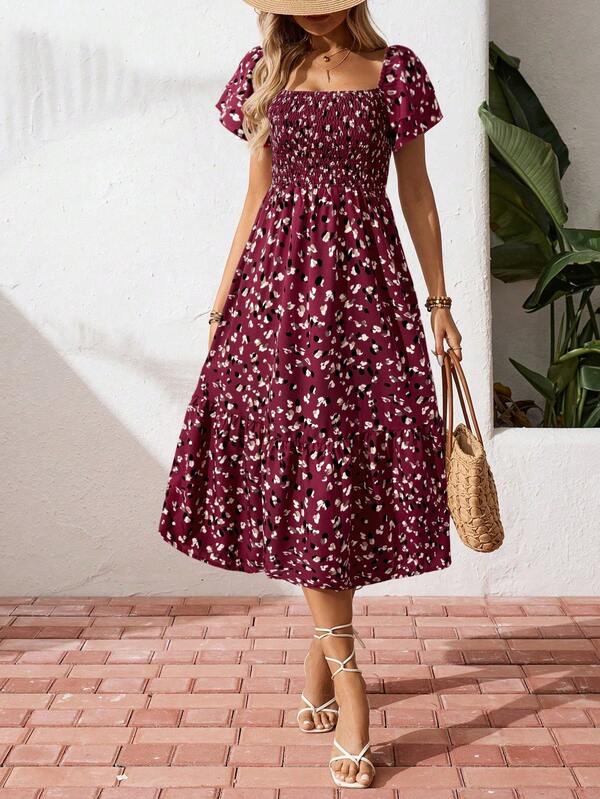 Vestido Midi Com Lastex E Estampa Delicada Floral