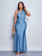 Vestido Longo Ombro Único Com Drapeado E Fivela