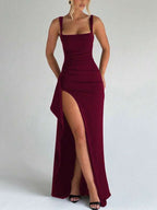 Vestido Longo Com Decote Quadrado E Fenda Frontal