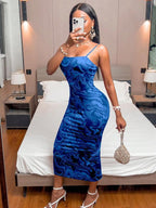 Vestido Midi Ajustado Com Alças Finas E Estampa Abstrata