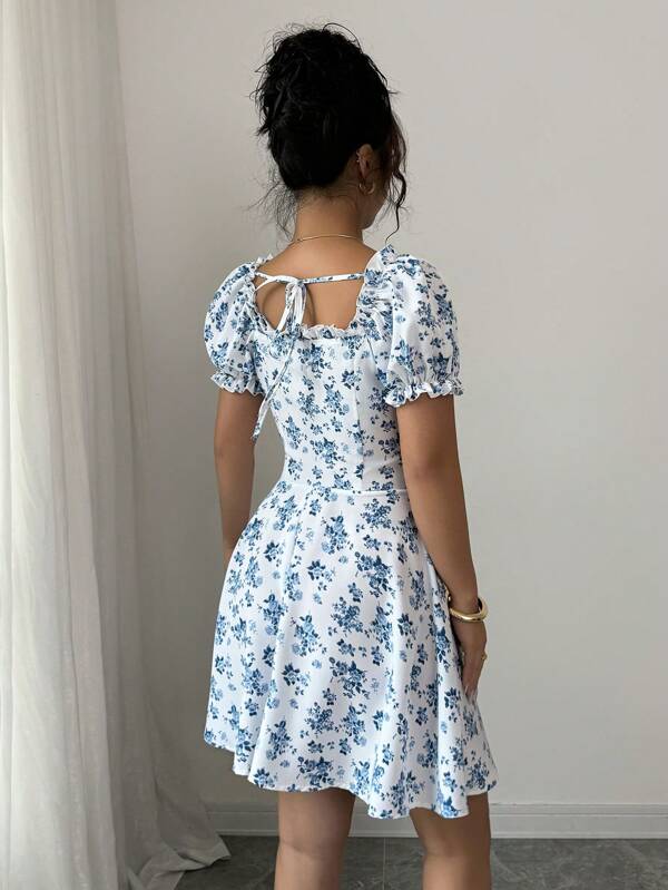 Vestido Curto Manga Bufante Franzido Floral Romântico