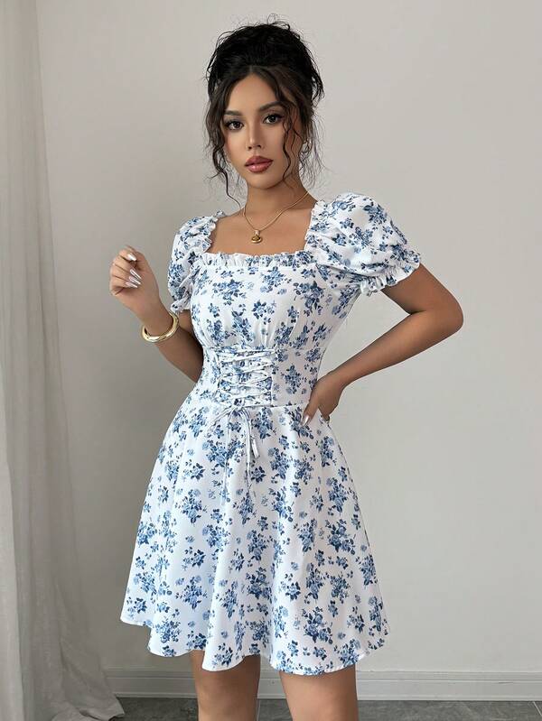 Vestido Curto Manga Bufante Franzido Floral Romântico