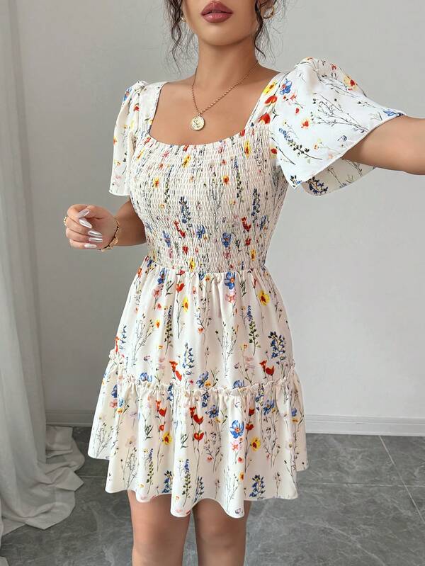 Vestido Curto Com Lastex E Manga Bufante Floral Boho
