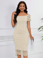 Vestido Midi Rendado Com Manga Curta Evasê