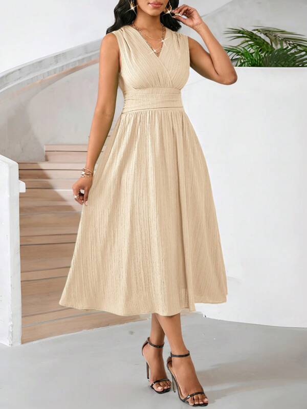 Vestido Midi Evasê Com Decote Transpassado Plissado