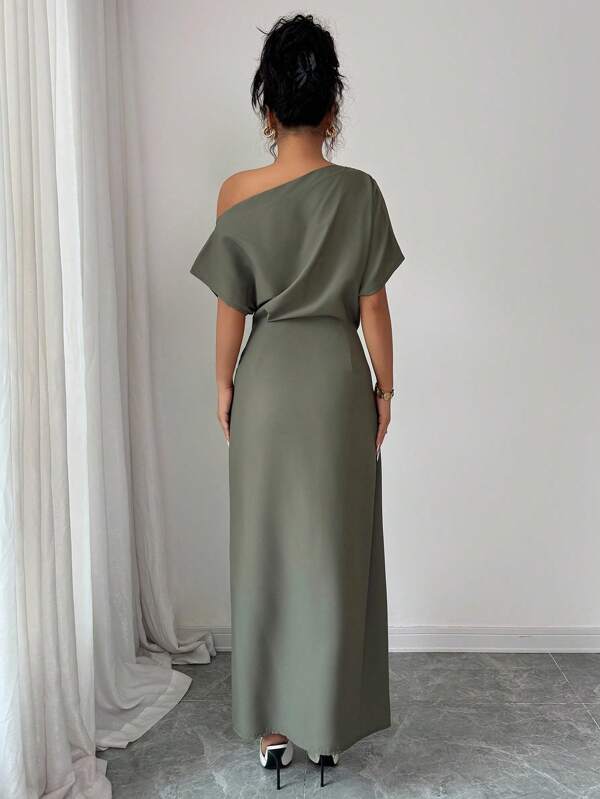 Vestido Longo Ombro Único Com Drapeado E Fenda