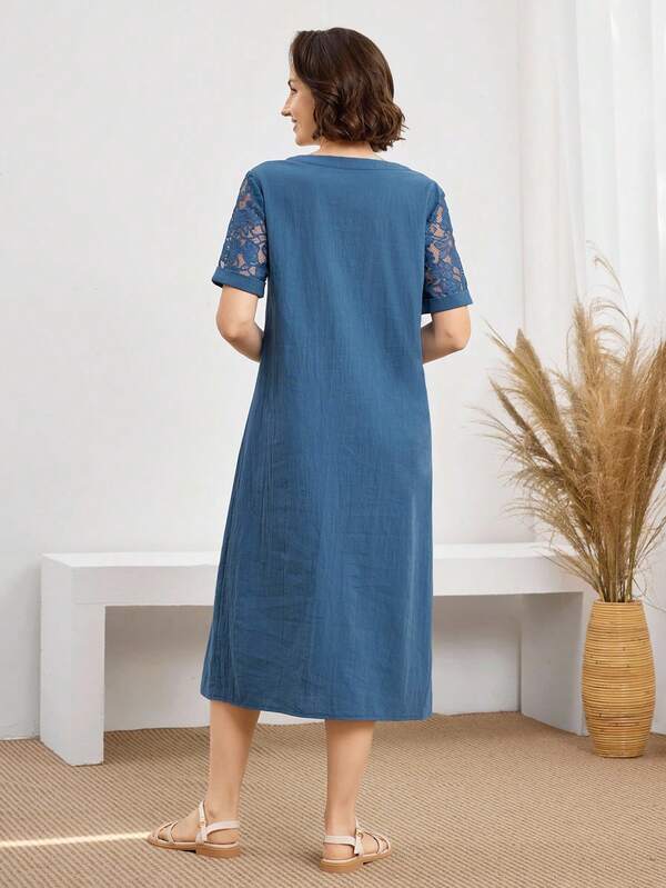 Vestido Midi Com Botões E Manga Rendada Decote Redondo Boho