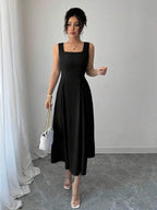 Vestido Longo Evasê Com Amarração Nas Costas Elegante