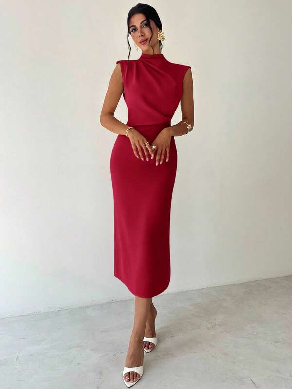 Vestido Midi Com Gola Alta E Drapeado Lateral
