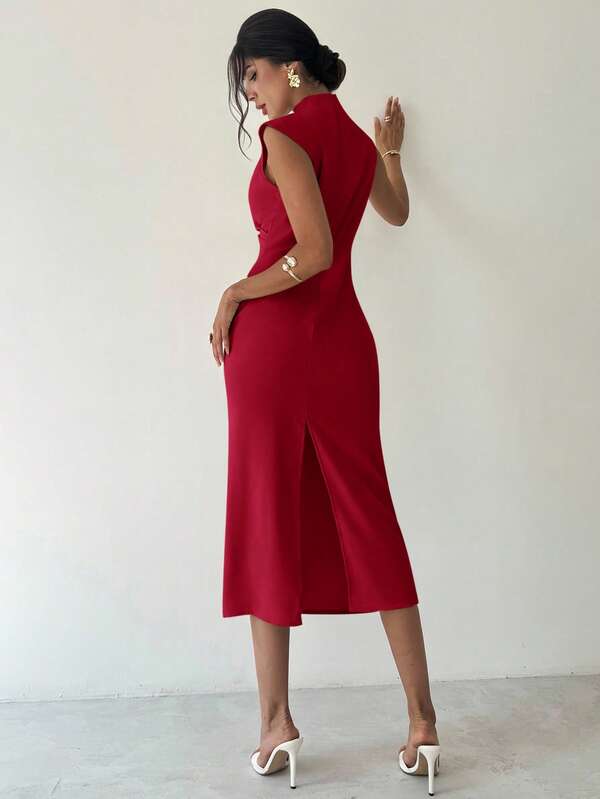 Vestido Midi Com Gola Alta E Drapeado Lateral