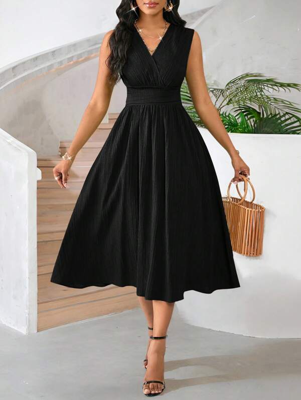 Vestido Midi Evasê Com Decote Transpassado Plissado