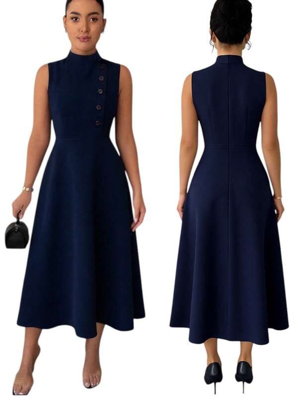 Vestido Longo Evasê Com Gola Alta E Botões