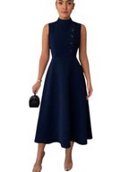 Vestido Longo Evasê Com Gola Alta E Botões