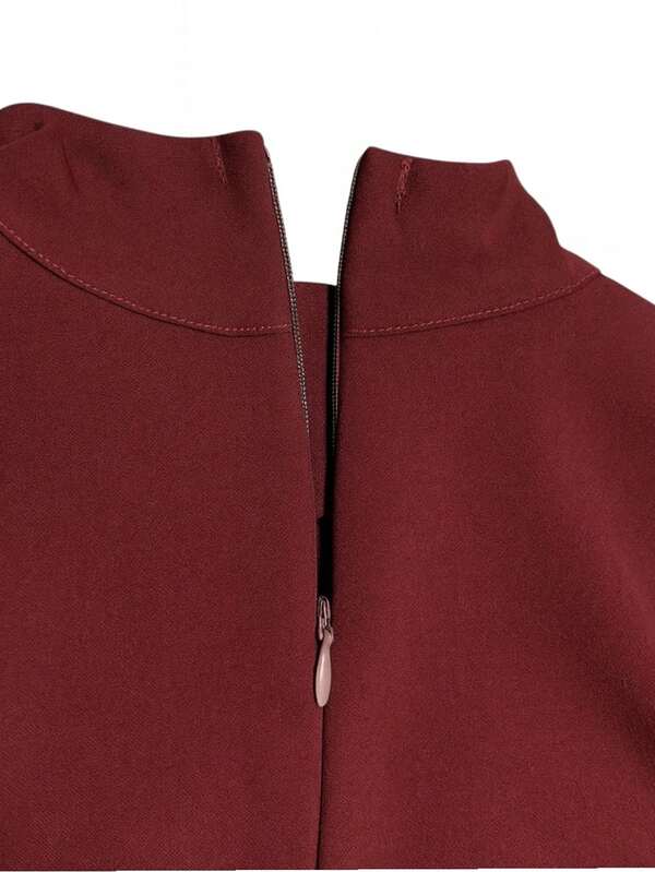 Vestido Longo Evasê Com Gola Alta E Botões