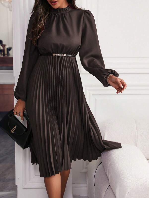 Vestido Midi Plissado Com Manga Longa E Cintura Marcada