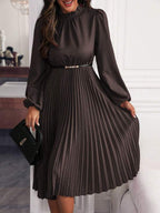 Vestido Midi Plissado Com Manga Longa E Cintura Marcada