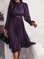 Vestido Midi Plissado Com Manga Longa E Cintura Marcada