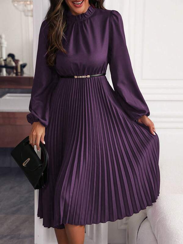 Vestido Midi Plissado Com Manga Longa E Cintura Marcada