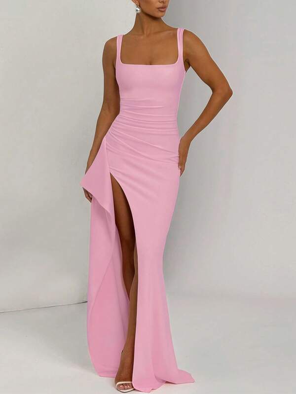 Vestido Longo Com Decote Quadrado E Fenda Frontal
