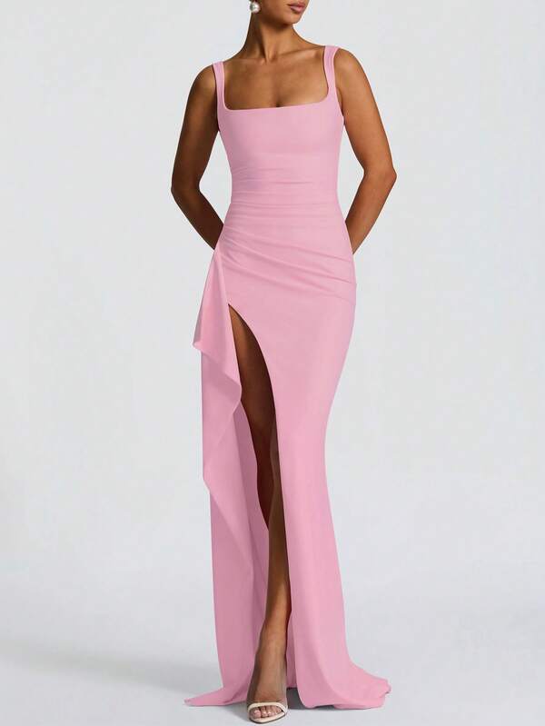 Vestido Longo Com Decote Quadrado E Fenda Frontal
