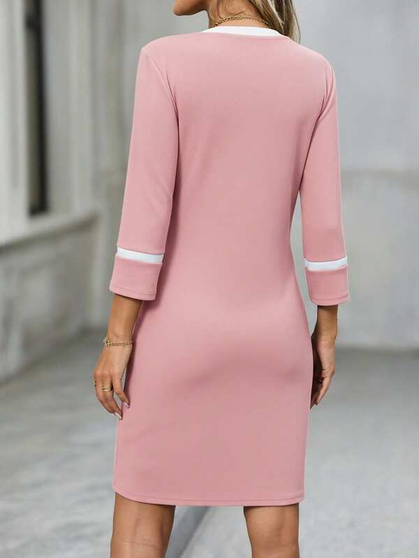Vestido Midi Ajustado Com Bolsos Contrastantes