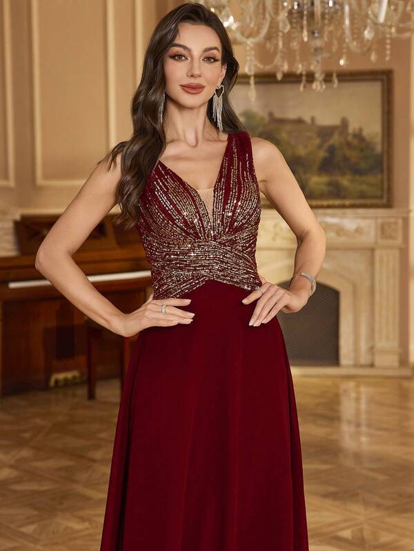 Vestido Longo Com Corpete Bordado E Saia Evasê