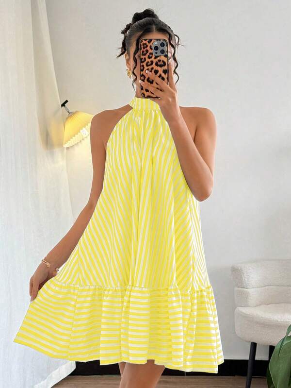 Vestido Curto Frente Única Com Babados Listrado