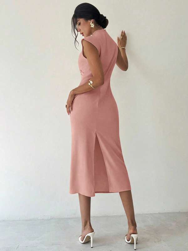 Vestido Midi Com Gola Alta E Drapeado Lateral