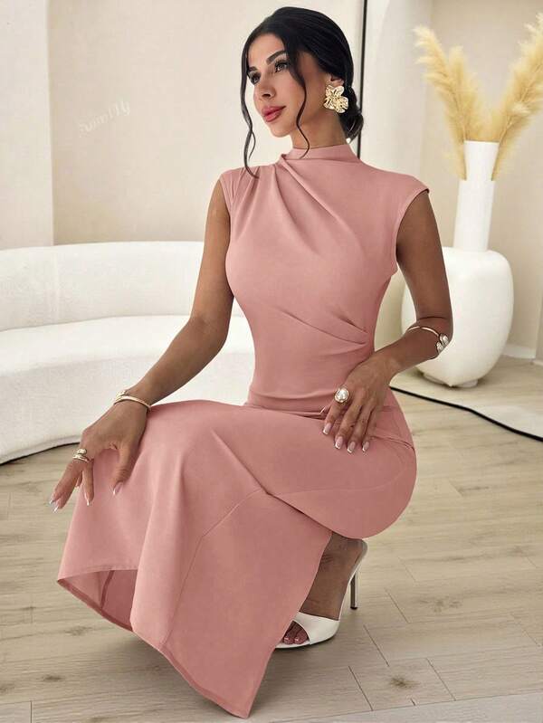 Vestido Midi Com Gola Alta E Drapeado Lateral