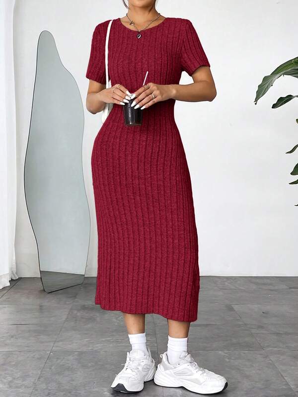 Vestido Midi Canelado Ajustado Manga Curta Estilo Minimalista