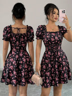 Vestido Curto Manga Bufante Franzido Floral Romântico