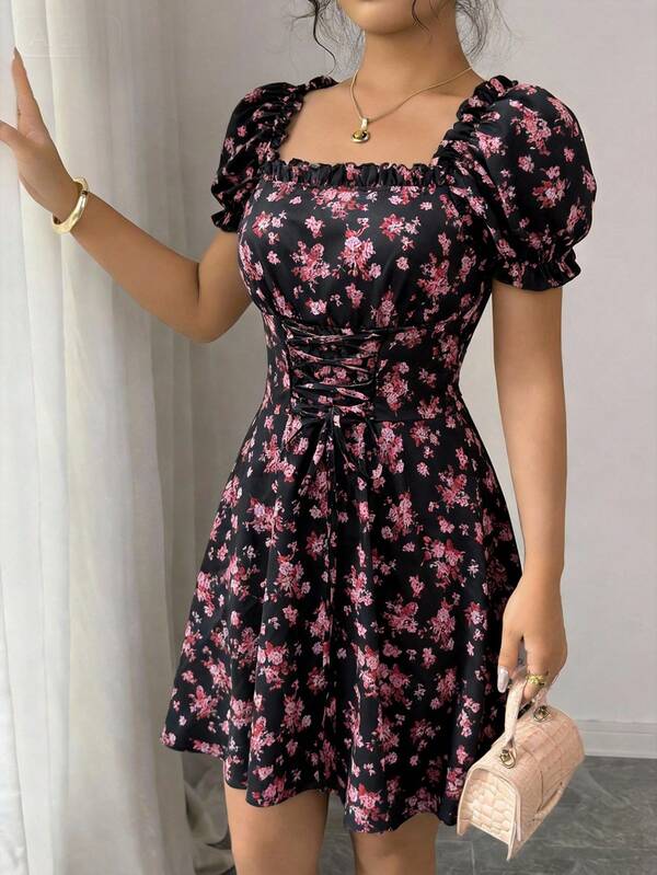 Vestido Curto Manga Bufante Franzido Floral Romântico