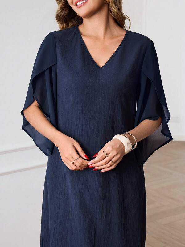Vestido Midi Decote V Com Manga Fluida E Caimento Solto