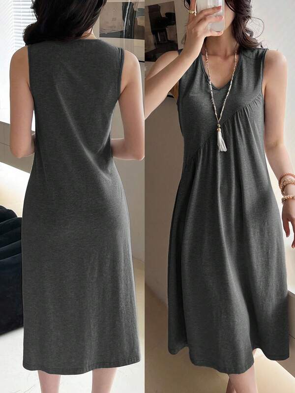 Vestido Midi Regata Decote V Com Recortes Estilo Minimalista
