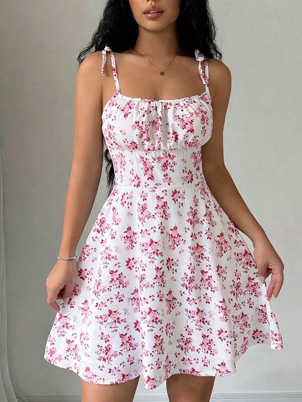 Vestido Curto Acinturado Com Alças E Estampa Floral