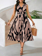 Vestido Midi Evasê Com Decote Transpassado Plissado