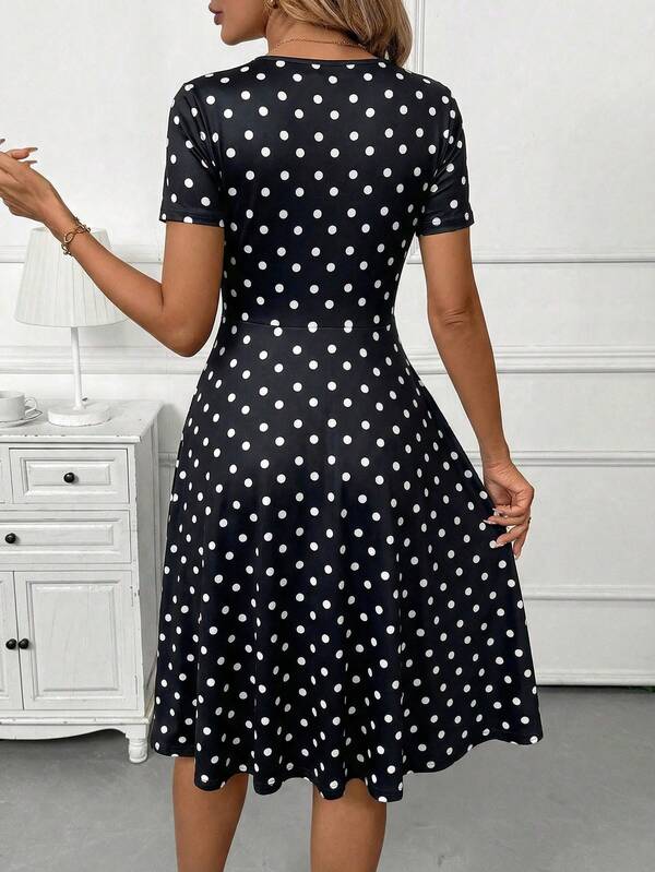 Vestido Midi Decote V Com Botões E Estampa Poá