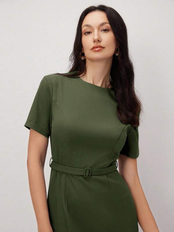 Vestido Midi Ajustado Com Cinto Estilo Minimalista