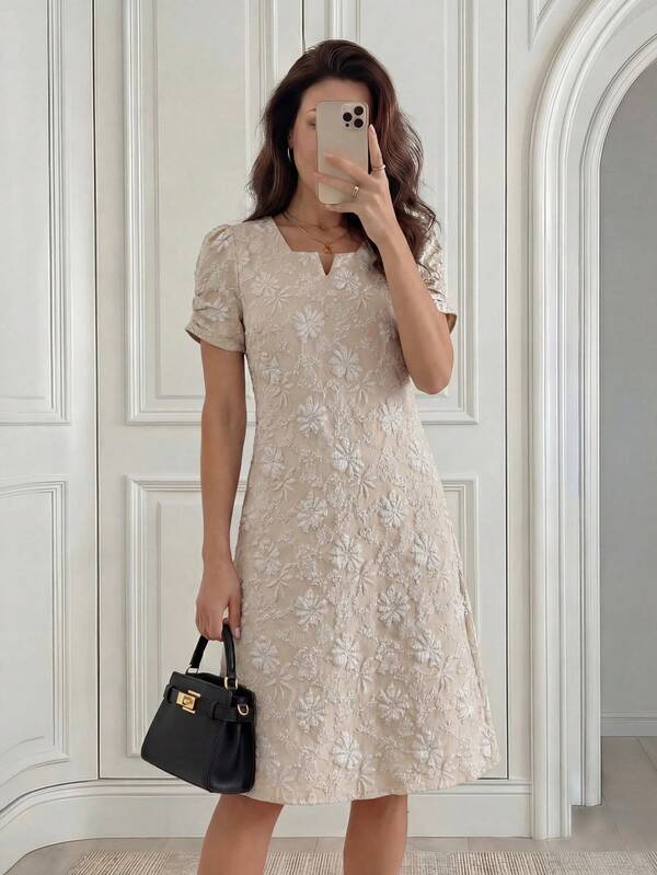 Vestido Curto Texturizado Manga Curta Estilo Casual Elegante