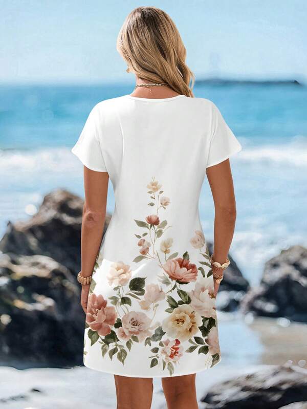 Vestido Curto Decote V Com Estampa Floral Delicada