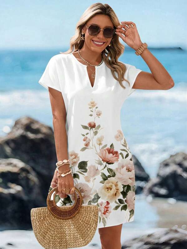Vestido Curto Decote V Com Estampa Floral Delicada
