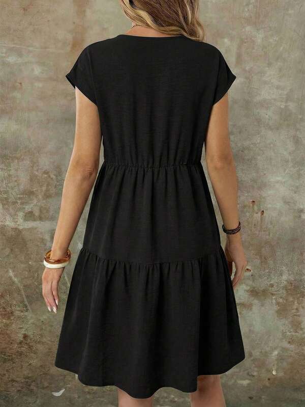 Vestido Midi Soltinho Com Recortes Estilo Casual