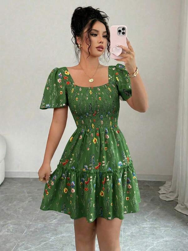 Vestido Curto Com Lastex E Manga Bufante Floral Boho