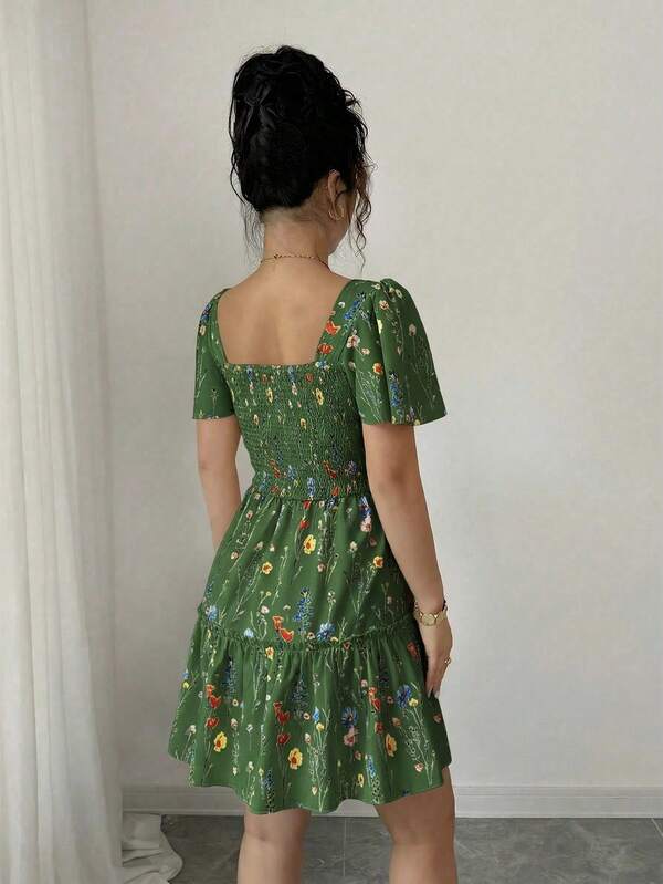 Vestido Curto Com Lastex E Manga Bufante Floral Boho