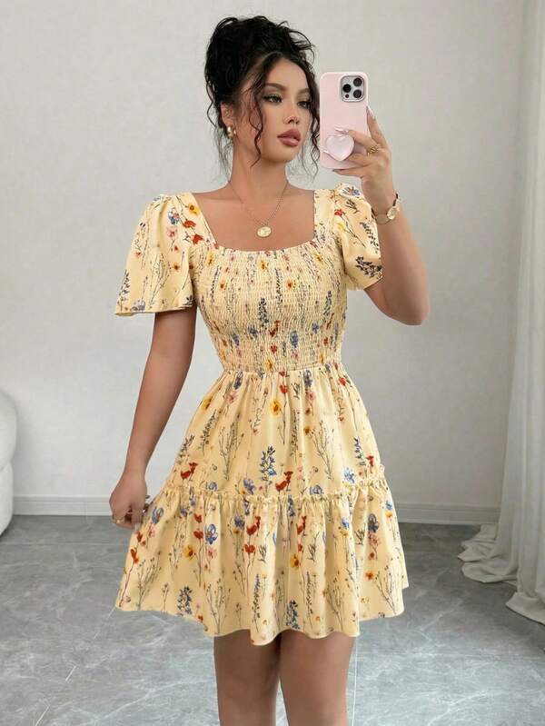 Vestido Curto Com Lastex E Manga Bufante Floral Boho