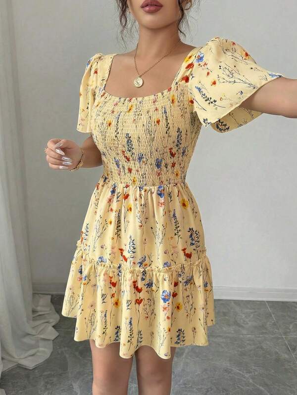 Vestido Curto Com Lastex E Manga Bufante Floral Boho
