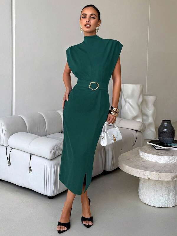 Vestido Midi Com Gola Alta E Cinto Geométrico