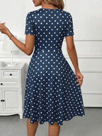 Vestido Midi Decote V Com Botões E Estampa Poá