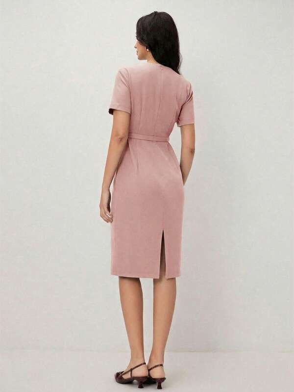 Vestido Midi Ajustado Com Cinto Estilo Minimalista